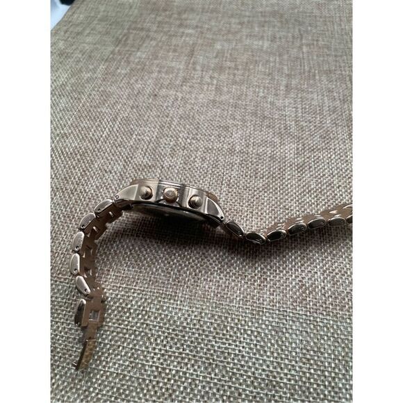 Arepostle Boyfriend Watch Rose Gold and Gold Metal Band - Picture 8 of 11